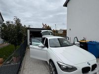Gebraucht BMW 114 105 PS (77 kW) 2012 Weiß Kleinwagen