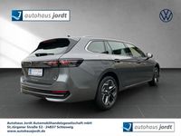 Nouvelle VW Passat Elegance 150 ch (110 kW) 2025 Gris Break