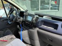 Gebraucht Opel Vivaro 140 PS (102 kW) 2015 Rot Van / Kleinbus