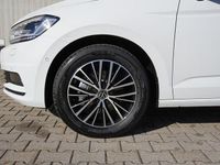Neu VW Touran 150 PS (110 kW) 2026 Pure weiß Van / Kleinbus