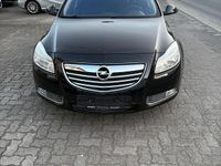 Gebraucht Opel Insignia 131 PS (96 kW) 2013 Schwarz Limousine