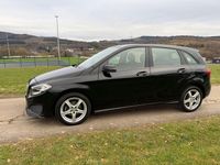 Gebraucht Mercedes B180 109 PS (80 kW) 2016 Schwarz Van / Kleinbus