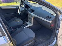 Second-hand Opel Astra 90 CP (66 kW) 2008 Berlinǎ