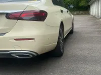 Gebraucht Mercedes E220 194 PS (142 kW) 2022 Schwarz Limousine