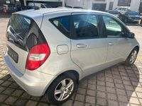 Gebraucht Mercedes A180 109 PS (80 kW) 2009 Silber Limousine