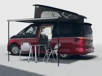 Neu VW California California 150 PS (110 kW) 2026 Grenadillschwarz metallic / suns Van