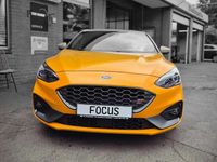 Używany Ford Focus ST 280 KM (205 kW) 2020 Pomarańczowy Hatchback