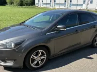 Gebraucht Ford Focus Titanium 125 PS (91 kW) 2015 Grau Limousine