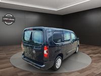 Używany Opel Combo 131 KM (96 kW) 2024 Czarny Minivan