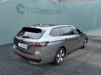 Gebraucht VW Passat R-line 150 PS (110 kW) 2024 Grau Kombi