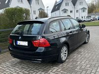 Gebraucht BMW 320 Efficient Dynamics 163 PS (119 kW) 2012 Schwarz Kombi