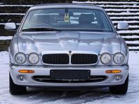 Gebraucht Jaguar XJ Executive 237 PS (174 kW) 2000 Silber Limousine