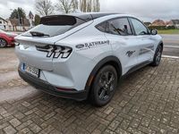 Gebraucht Ford Mustang Mach-E Basis 216 kW (294 PS) 2022 Weiß SUV