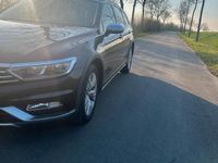 Gebraucht VW Passat Alltrack 239 PS (175 kW) 2019 Grau Kombi