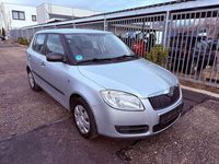 Gebraucht Skoda Fabia Classic 60 PS (44 kW) 2009 Silber Limousine