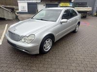 Gebraucht Mercedes C220 Elegance 143 PS (105 kW) 2000 Silber Limousine