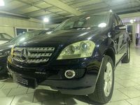 Gebraucht Mercedes ML320 224 PS (164 kW) 2007 Blau SUV