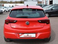 Gebraucht Opel Astra Dynamic 125 PS (91 kW) 2016 Rot Limousine