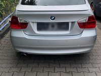Gebraucht BMW 318 129 PS (94 kW) 2006 Silber Limousine
