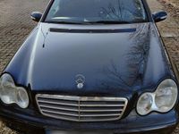 Gebraucht Mercedes C180 143 PS (105 kW) 2003 Blau Kombi