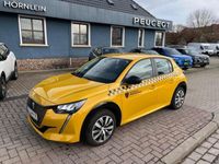 Gebraucht Peugeot e-208 Active 100 kW (136 PS) 2023 Faro gelb Kleinwagen