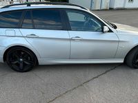 Gebraucht BMW 320 150 PS (110 kW) 2007 Grau Kombi