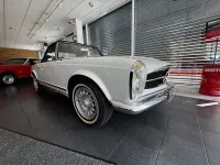 Gebraucht Mercedes 230 150 PS (110 kW) 1966 Weiß Cabrio