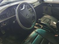 Gebraucht Mercedes 190 185 PS (136 kW) 1985 Rauchsilber met. Limousine
