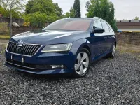 Gebraucht Skoda Superb Style 150 PS (110 kW) 2016 Blau Kombi