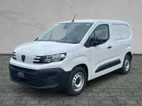 Neu Peugeot E-Partner 100 kW (136 PS) 2025 Kaolin weiss Van / Kleinbus
