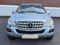 Gebraucht Mercedes ML350 231 PS (169 kW) 2010 Blau SUV