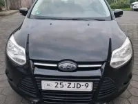 Usado Ford Focus 105 CV (77 kW) 2012 Negro Familiar