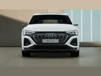 Gebraucht Audi Q8 e-tron S-Line 300 kW (408 PS) 2023 Gletscherweiß metallic SUV