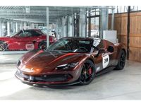 Gebraucht Ferrari 296 829 PS (609 kW) 2024 Rot Coupé