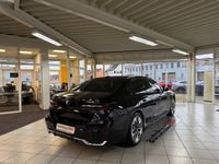 Gebraucht BMW 750e Executive 489 PS (359 kW) 2024 Schwarz Limousine