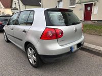 Gebraucht VW Golf V 102 PS (75 kW) 2004 Silber Kleinwagen