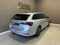Gebraucht Skoda Octavia Ambition 150 PS (110 kW) 2021 Silber Kombi