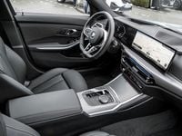 Gebraucht BMW 320 M Sport 184 PS (135 kW) 2025 Grau Kombi