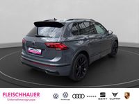 Gebraucht VW Tiguan R-line 150 PS (110 kW) 2023 Grau SUV