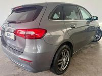 Gebraucht Mercedes B200 150 PS (110 kW) 2019 Grau Van / Kleinbus