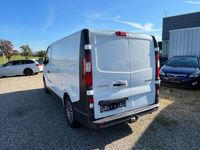 Gebraucht Renault Trafic 95 PS (69 kW) 2017 Weiß Van / Kleinbus