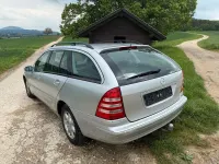Gebraucht Mercedes C200 Elegance 163 PS (119 kW) 2002 Silber Limousine