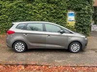 Używany Kia Carens 135 KM (99 kW) 2014 Szary Minivan