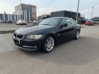 Gebraucht BMW 320 Cabriolet 170 PS (125 kW) 2010 Schwarz Cabrio
