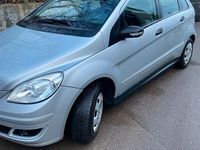 Gebraucht Mercedes B170 116 PS (85 kW) 2008 Silber Van / Kleinbus