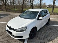 Gebraucht VW Golf VI Trendline 80 PS (58 kW) 2009 Weiß Kleinwagen