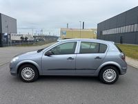 Gebraucht Opel Astra 90 PS (66 kW) 2009 Silber Kleinwagen
