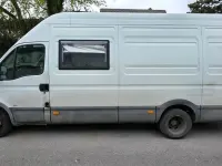 Second-hand Iveco Daily 177 CP (130 kW) 2007 Alb Berlinǎ
