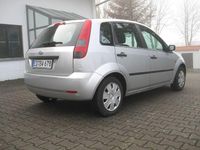 Gebraucht Ford Fiesta 69 PS (50 kW) 2005 Silber Kleinwagen