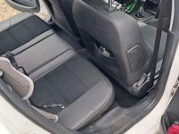 Gebraucht Peugeot 207 Tendance 73 PS (53 kW) 2012 Weiß Kombi